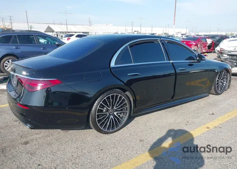 2022 Mercedes-Benz S 500 4Matic from USA, damaged, VIN W1K6G6DB0NA121901